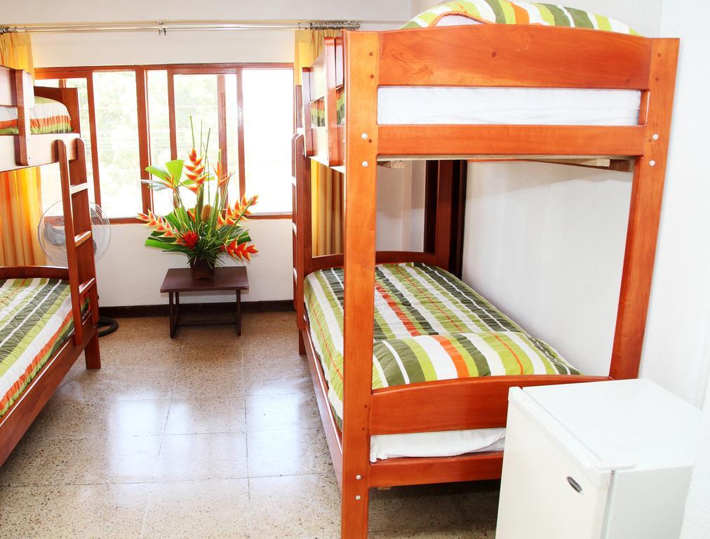 Hotel Puerto Ballesta Tonsupa Dış mekan fotoğraf