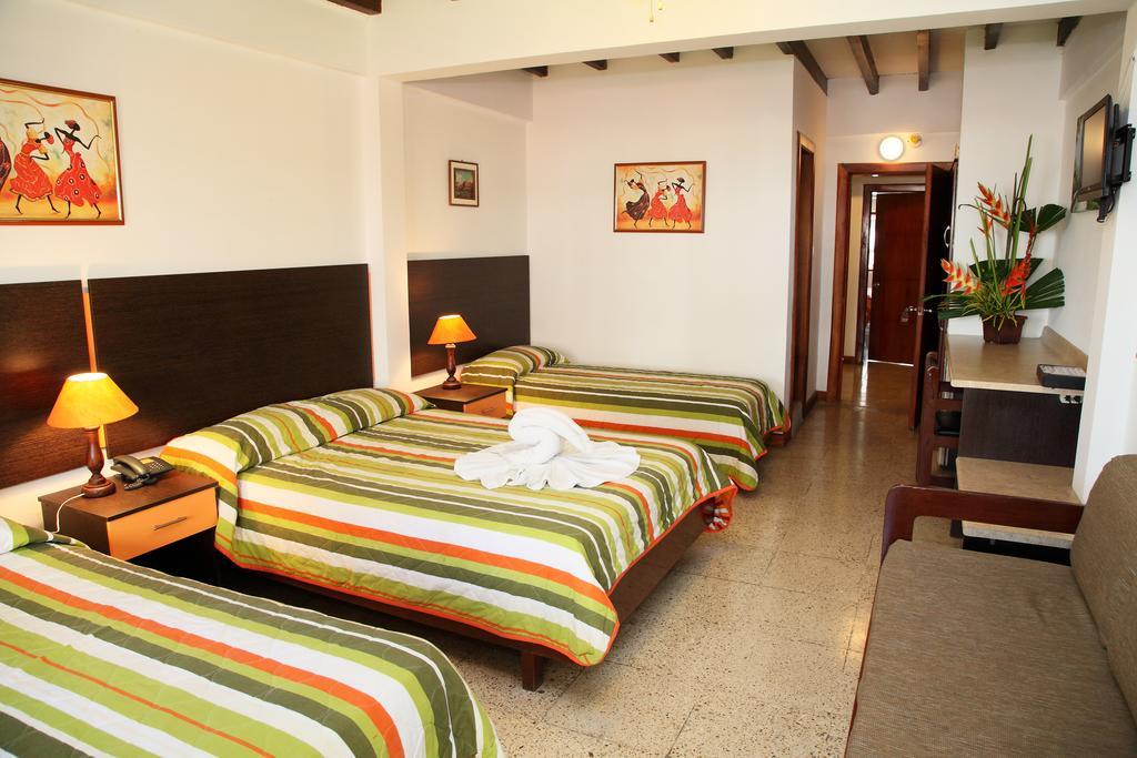 Hotel Puerto Ballesta Tonsupa Dış mekan fotoğraf