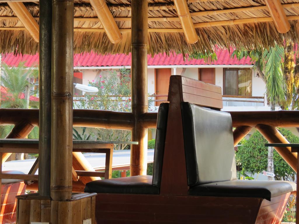 Hotel Puerto Ballesta Tonsupa Dış mekan fotoğraf