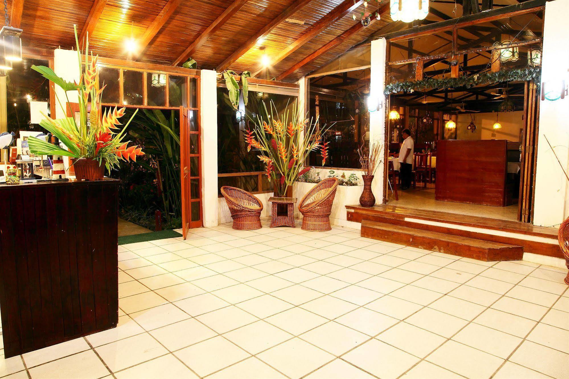 Hotel Puerto Ballesta Tonsupa Dış mekan fotoğraf