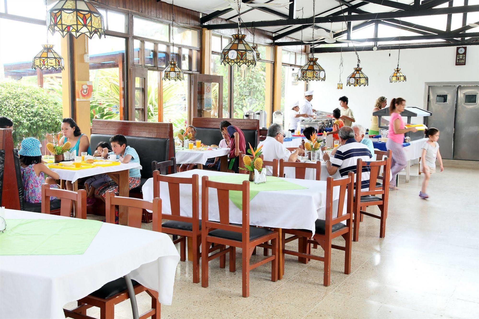 Hotel Puerto Ballesta Tonsupa Dış mekan fotoğraf
