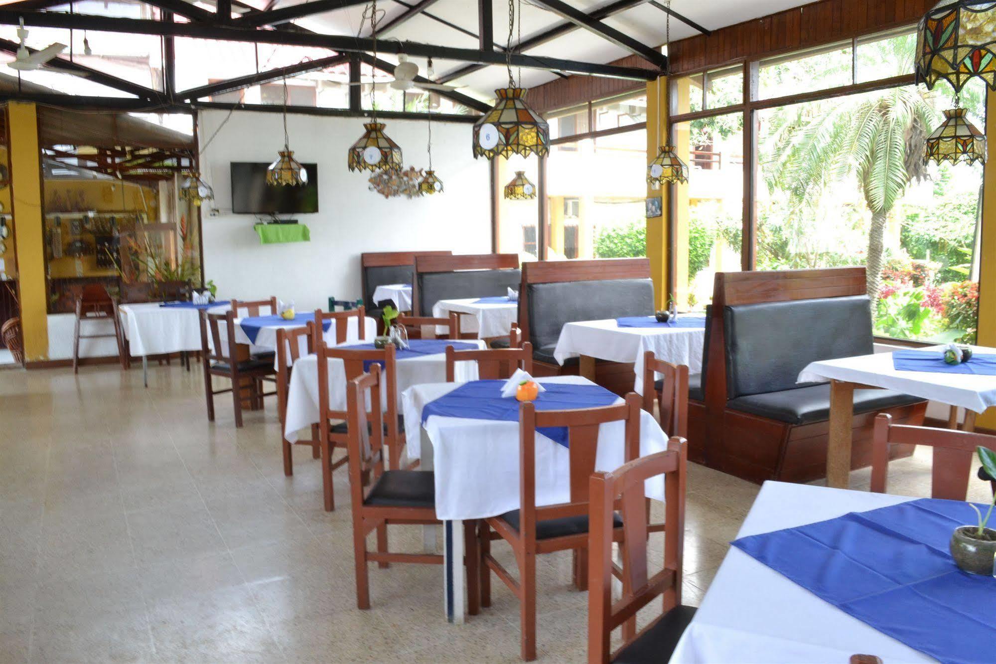Hotel Puerto Ballesta Tonsupa Dış mekan fotoğraf