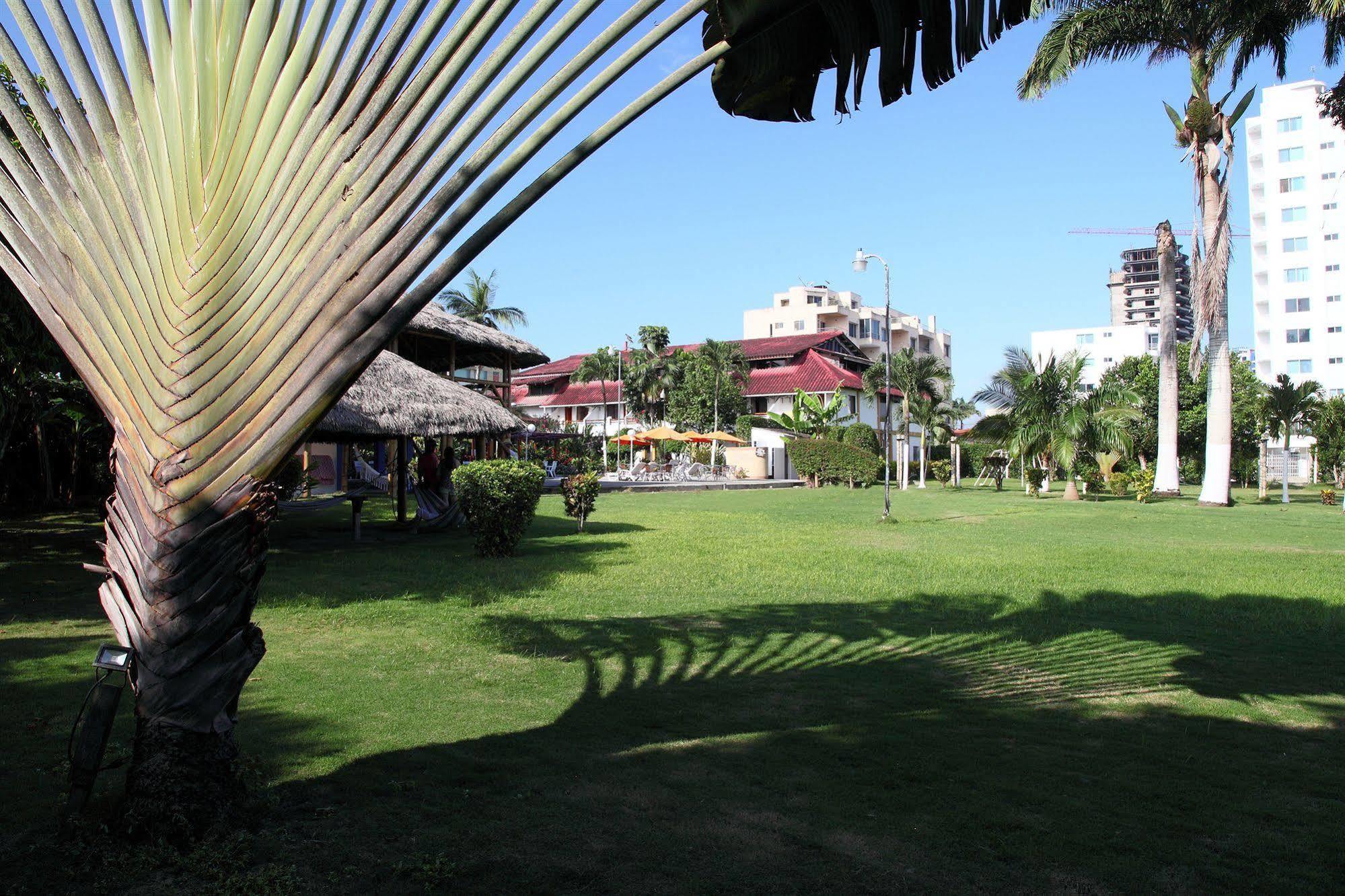 Hotel Puerto Ballesta Tonsupa Dış mekan fotoğraf